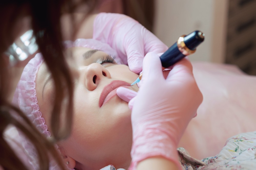 Technique du maquillage semi permanent